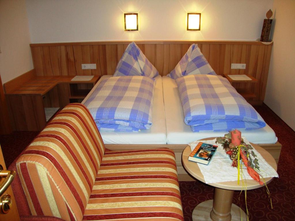 Gasthof Brentwirt Guest House Leogang Bilik gambar