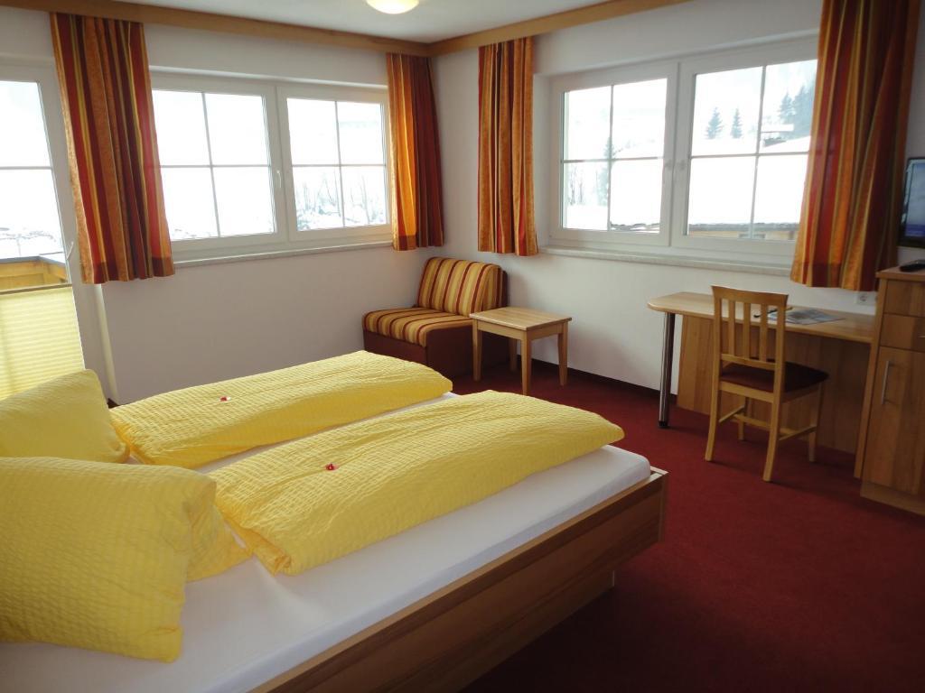 Gasthof Brentwirt Guest House Leogang Bilik gambar