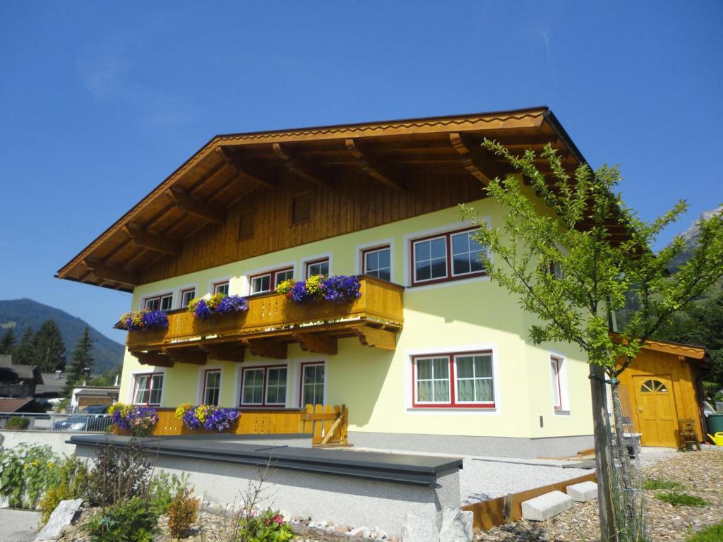 Gasthof Brentwirt Guest House Leogang Bilik gambar